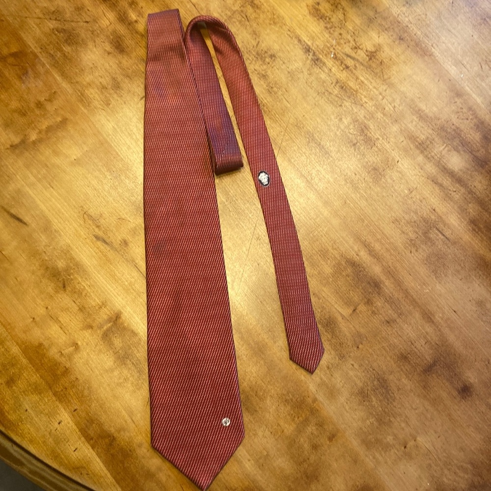 Versace classic V2 tie.